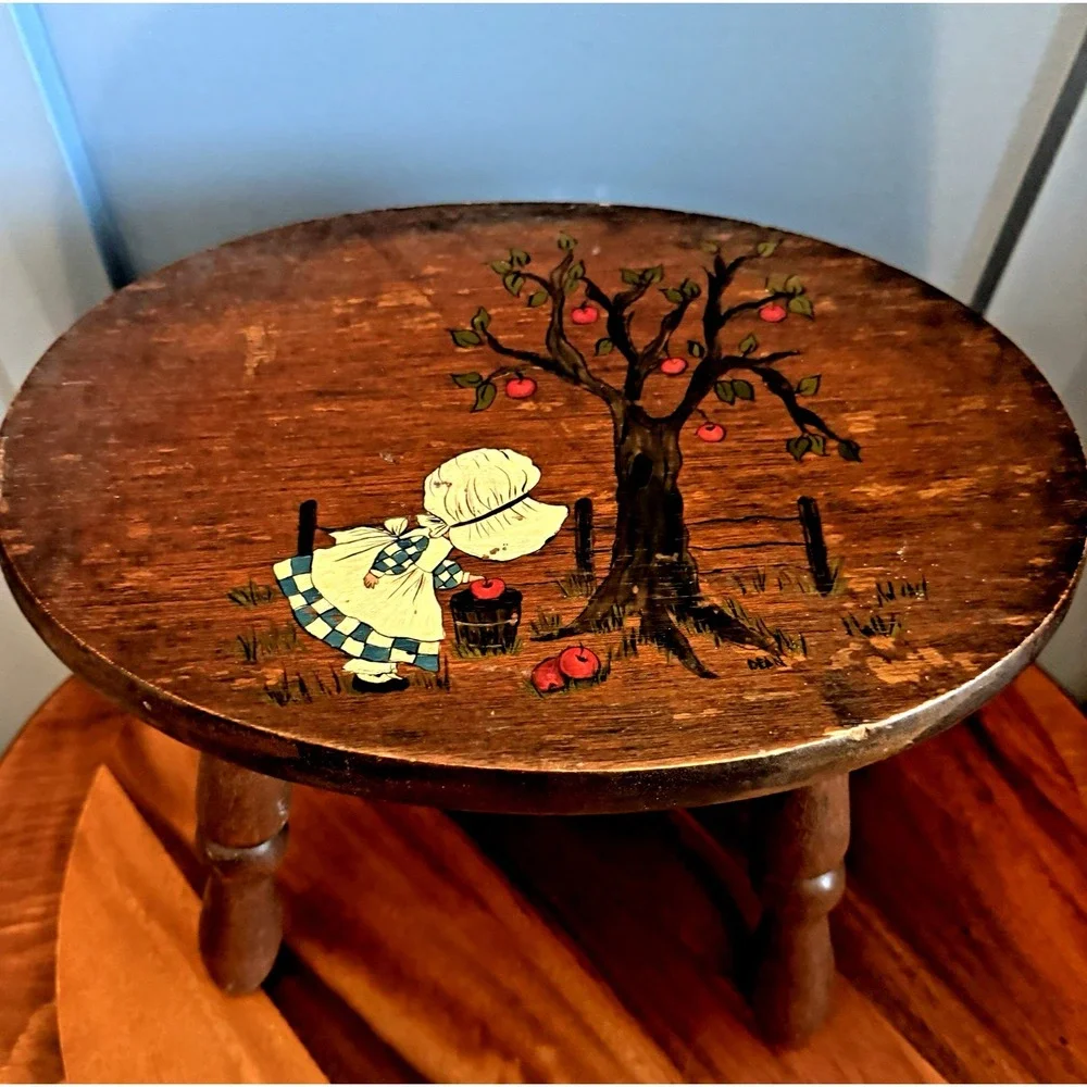 Vintage Hand Painted Folk Art Wood Stool Plant Stand Apple Orchard Bonnet 9